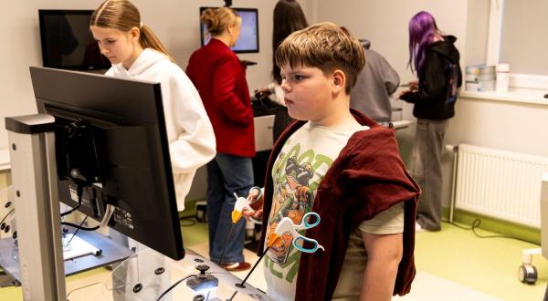 Ēnu diena RSU pulcē skolēnus no visas Latvijas