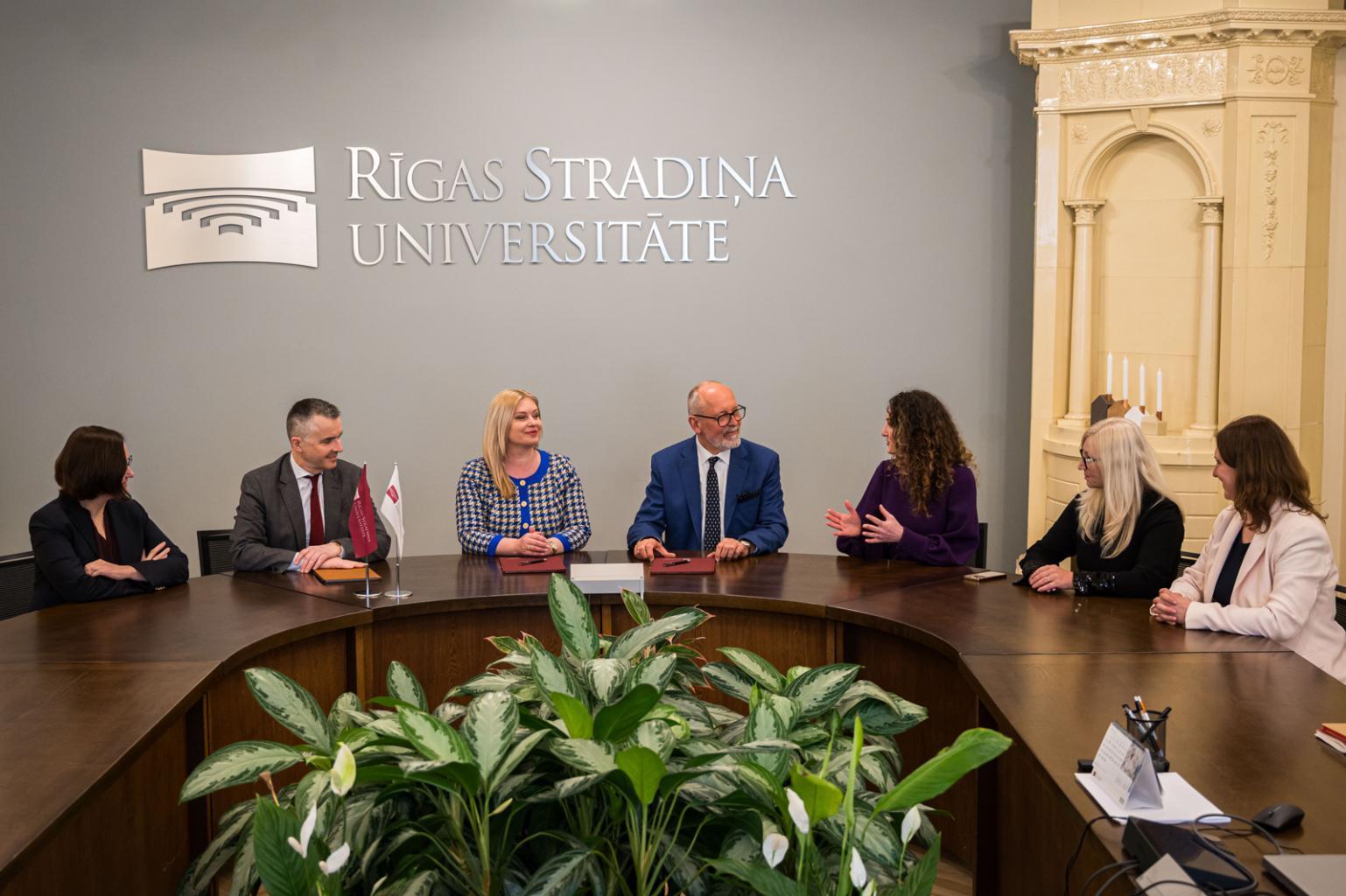 satversmes_ties_ligums_14042025_02.jpg